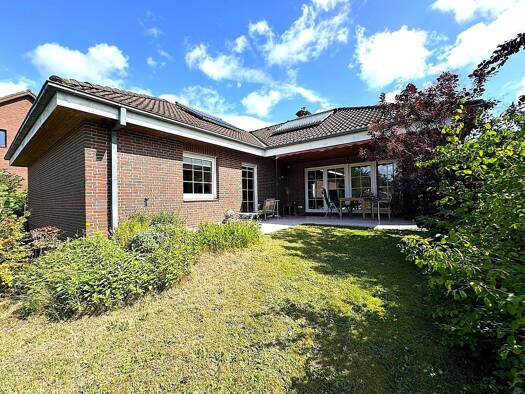 Bungalow zum Kauf 420.000 € 4 Zimmer 128,9 m² 1.065 m² Grundstück frei ab 01.10.2025 Kasseedorf 23717