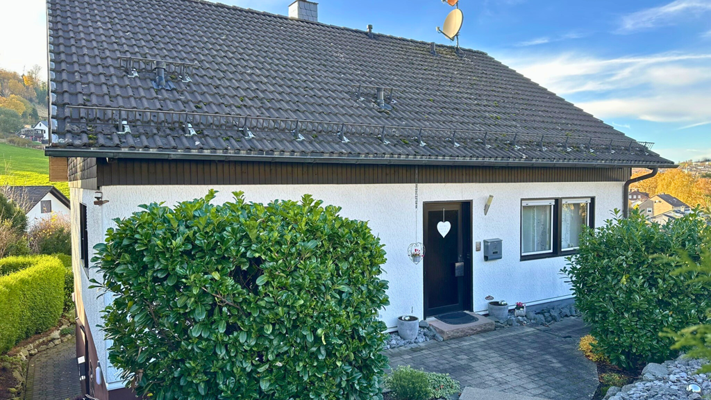 Einfamilienhaus zum Kauf 10 Zimmer 224 m² 768 m² Grundstück Herscheid 58849