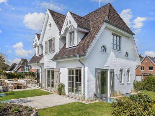Haus zum Kauf - Erstbezug 6.600.000 € 5 Zimmer 261 m² 696 m² Grundstück Wenningstedt Wenningstedt-Braderup (Sylt) 25996