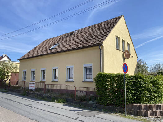 Einfamilienhaus zum Kauf 100.000 € 6 Zimmer 157 m² 1.008 m² Grundstück Altriesa Riesa 01589