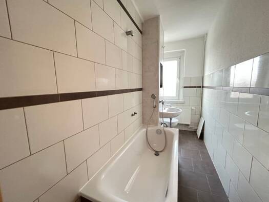 Wohnung zur Miete 455 € 3 Zimmer 79,9 m² 5. Geschoss Hanseatenstr. 4 Senftenberg 01968