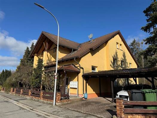 Wohnung zur Miete 395 € 1 Zimmer 55 m² frei ab sofort Dörfles-Esbach 96487