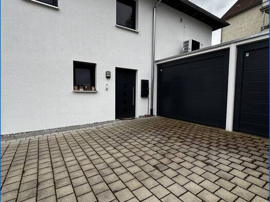 Mehrfamilienhaus zum Kauf 470.800 € 3,5 Zimmer 104,1 m² 524 m² Grundstück Mühlhausen Mühlhausen-Ehingen 78259