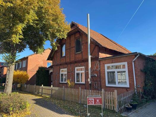 Einfamilienhaus zum Kauf 295.000 € 7 Zimmer 193 m² 3.367 m² Grundstück Steddorf Bienenbüttel 29553