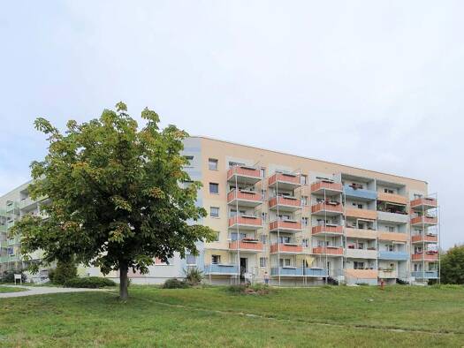 Wohnung zur Miete 417 € 3 Zimmer 69,6 m² 5. Geschoss frei ab sofort Goethestraße 12 Kirchberg 08107