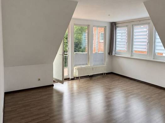 Wohnung zur Miete 713 € 2,5 Zimmer 62 m² frei ab sofort Geesthacht 21502