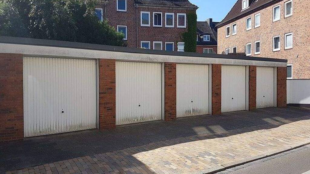Garage zur Miete 80 € Wasbeker Straße 24 Innenstadt Neumünster 24534