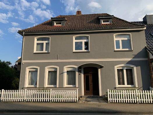Mehrfamilienhaus zum Kauf 253.000 € 9 Zimmer 245 m² 962 m² Grundstück Spittastraße 14 Wittingen 29378