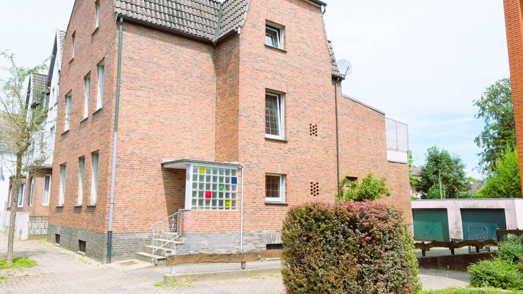 Mehrfamilienhaus zum Kauf 425.000 € 9 Zimmer 250 m² 688 m² Grundstück Kellen Kleve 47533