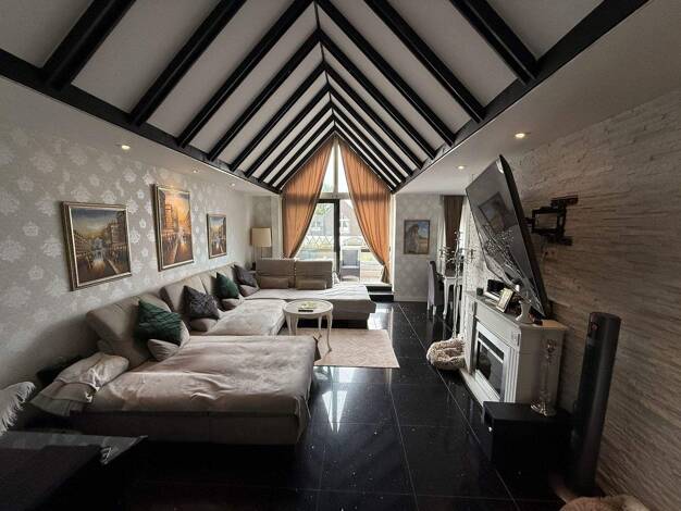 Studio zum Kauf 697.500 € 4 Zimmer 117 m² 3. Geschoss Junkersdorf Köln 50858