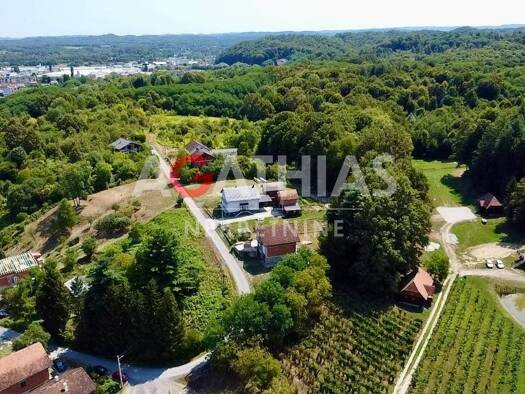 Wohn- und Gewerbegrundstück zum Kauf 45.000 € Glina 44400