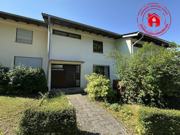 Reihenmittelhaus zum Kauf 250.000 € 6 Zimmer 157 m² 254 m² Grundstück Tauberbischofsheim 97941