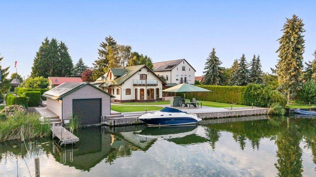 Einfamilienhaus zum Kauf 5 Zimmer 244 m² 970 m² Grundstück Ketzin 14669