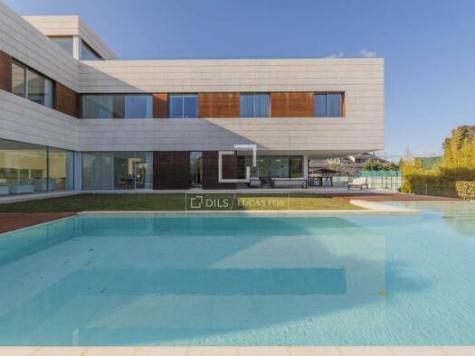 Haus zum Kauf 9.000.000 € 1.674 m² 2.869 m² Grundstück Madrid 28023