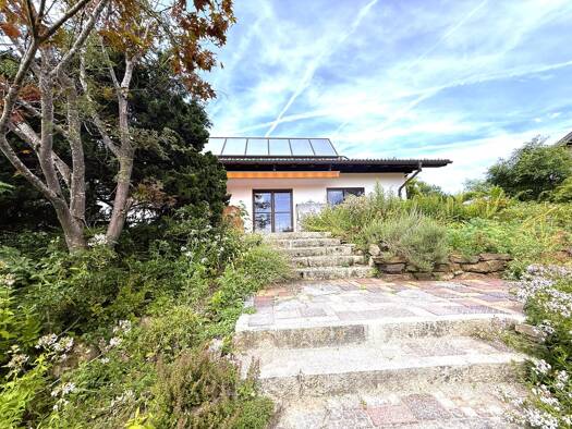 Einfamilienhaus zur Miete 2.150 € 4,5 Zimmer 128 m² 1.350 m² Grundstück frei ab sofort Oberholzham Bruckmühl 83052