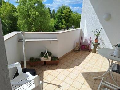 Studio zur Miete 525 € 3 Zimmer 85,7 m² 3. Geschoss frei ab 01.09.2025 Bieblach - Ost 5 Gera 07552