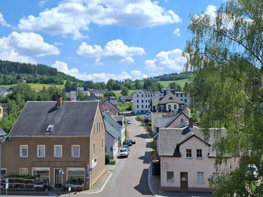 Wohnung zur Miete 411 € 3 Zimmer 66 m² Geschoss 1/2 frei ab 01.08.2026 Thalheim/Erzgebirge 09380