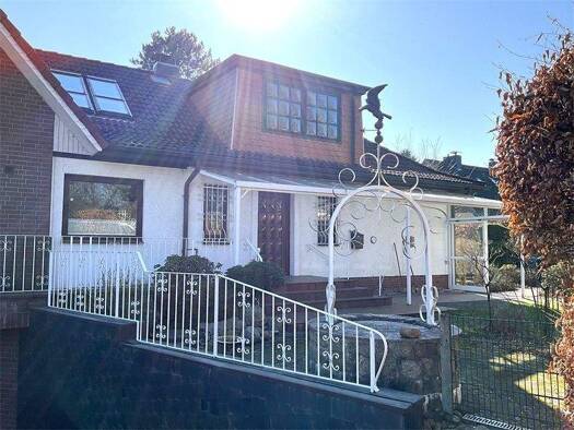 Einfamilienhaus zum Kauf 449.000 € 5 Zimmer 120 m² 600 m² Grundstück Lokstedt Hamburg 22529