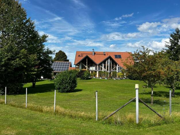 Bauernhaus zum Kauf 7 Zimmer 262 m² 14.683 m² Grundstück Eintürnen Bad Wurzach 88410