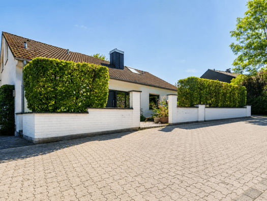 Einfamilienhaus zum Kauf 649.000 € 7 Zimmer 211,7 m² 651 m² Grundstück Osenau Odenthal 51519