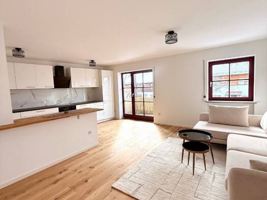 Wohnung zum Kauf 250.000 € 2 Zimmer 60 m² frei ab sofort Traunreut Traunreut 83301