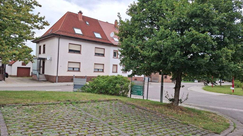 Haus zum Kauf als Kapitalanlage geeignet 215.000 € 6 Zimmer 160 m² 637 m² Grundstück Innenstadt Kaiserslautern 67657