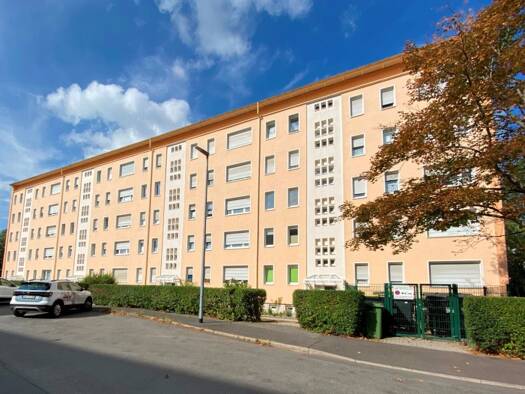 Wohnung zur Miete 402 € 3 Zimmer 56,9 m² 5. Geschoss frei ab 01.02.2027 Hufelandstraße 18 Suhl Suhl 98527