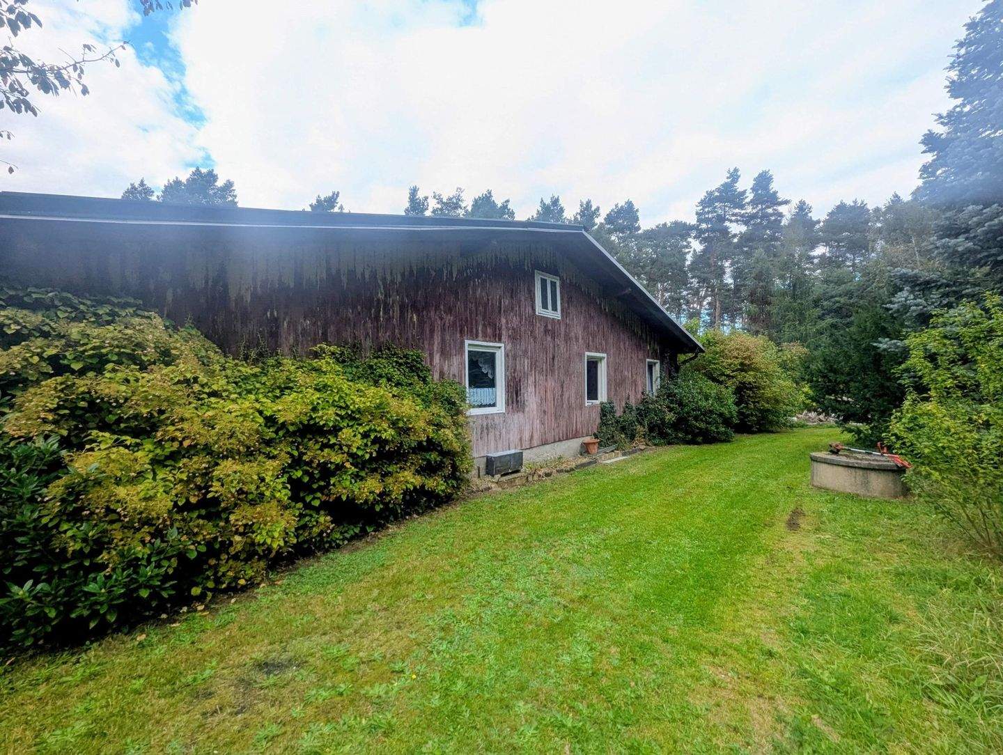 Immobilie in Quitzdorf am See - Kwětanecy - Idyllische Lage und viel Platz-Wohnanwesen in Petershain (Quitzdorf am See)-Handwerker aufgepasst ! - Bild 2