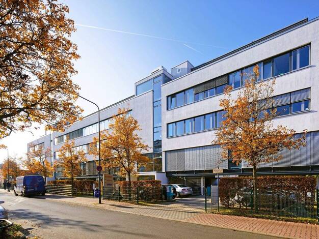 Bürofläche zur Miete provisionsfrei 15 € 320,2 m² Bürofläche teilbar ab 320,2 m² Rödelheim Frankfurt am Main 60489