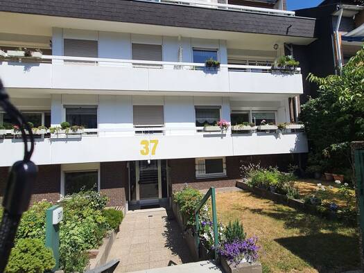 Wohnung zur Miete 765 € 2,5 Zimmer 80 m² Geschoss 2/3 frei ab 01.11.2026 Rahm Duisburg 47269