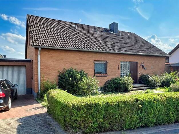 Einfamilienhaus zum Kauf 300.000 € 6 Zimmer 169 m² 703 m² Grundstück frei ab sofort Lieme Lemgo 32657
