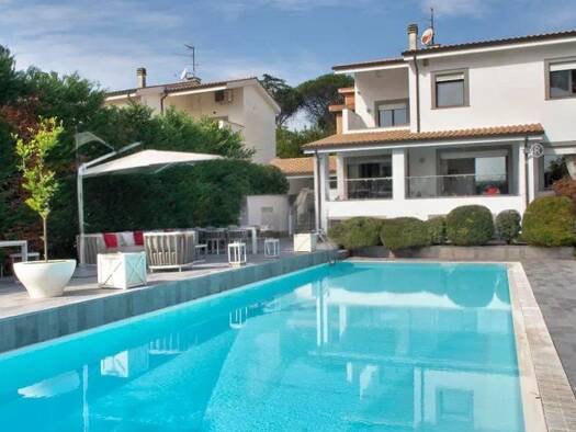 Haus zum Kauf 2.100.000 € 500 m² 1.000 m² Grundstück Roma 00189