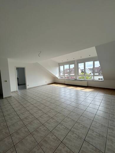 Wohnung zur Miete 760 € 2,5 Zimmer 76 m² Geschoss 2/2 Otterstadt 67166