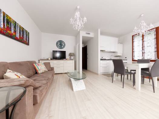 Studio zum Kauf 350.000 € 4 Zimmer 69 m² frei ab sofort Malcesine 37018