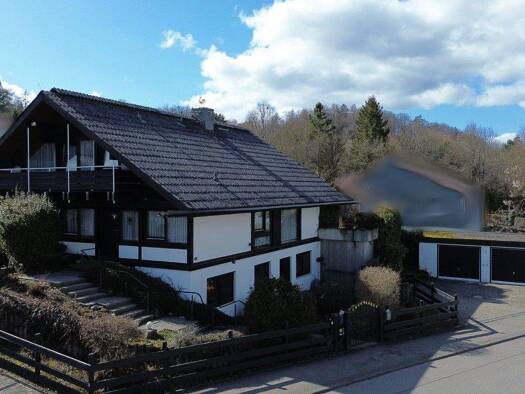 Einfamilienhaus zum Kauf 520.000 € 7 Zimmer 196,7 m² 1.000 m² Grundstück frei ab sofort Tuttlingen 78532