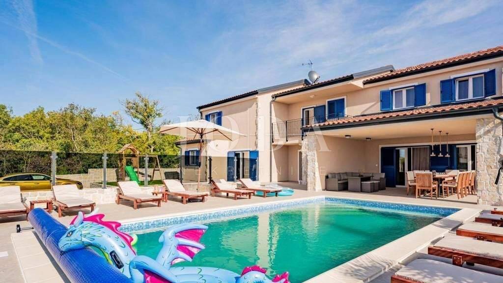 Haus zum Kauf 1.150.000 € 8 Zimmer 323 m² Dobrinj