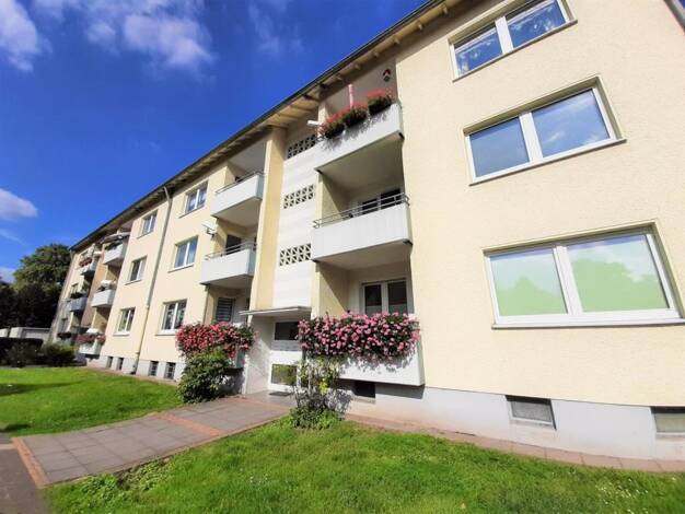 Wohnung zur Miete 767 € 4,5 Zimmer 86,1 m² 1. Geschoss frei ab 01.06.2026 Otto-Schulenberg-Straße 6 Hochemmerich Duisburg 47228