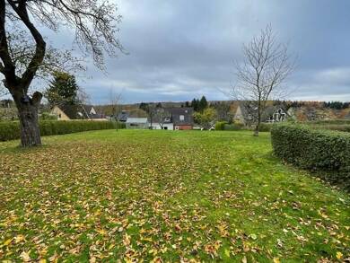 Einfamilienhaus zum Kauf 349.000 € 5 Zimmer 120 m² 1.650 m² Grundstück frei ab sofort Kronsburger Straße 6 Kronsburg Kiel 24145