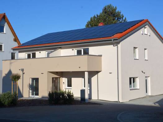 Wohnung zur Miete 750 € 2 Zimmer 75 m² Geschoss 1/2 frei ab sofort Badgasse 14 Mühlhausen 96172