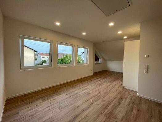 Wohnung zur Miete 900 € 2 Zimmer 65 m² Haßmersheim 74855