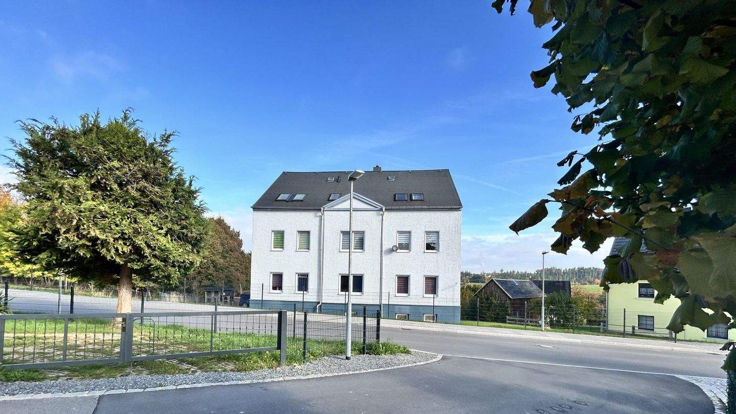 Immobilie in Leubsdorf - Gepflegtes Renditeobjekt mit Aussicht - Bild 1