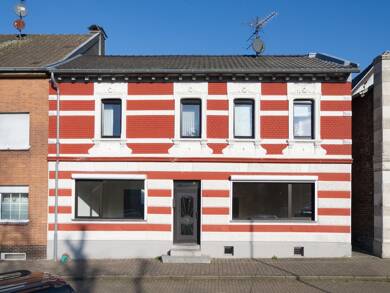 Stadthaus zum Kauf 279.800 € 8 Zimmer 200 m² 299 m² Grundstück Gangelt Gangelt 52538