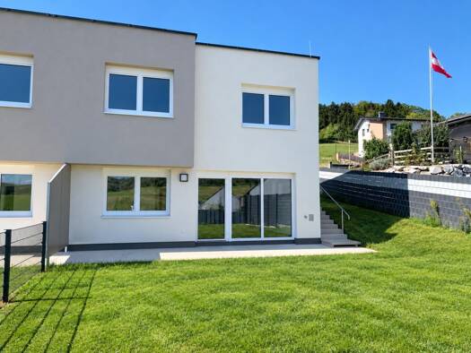 Reihenmittelhaus zur Miete - Erstbezug 1.289 € 4 Zimmer 125 m² 181 m² Grundstück Loosdorf 3382