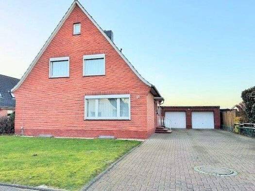 Einfamilienhaus zum Kauf 285.000 € 7 Zimmer 124 m² 730 m² Grundstück frei ab sofort Altländer Straße 52 Lüdingworth Cuxhaven 27478