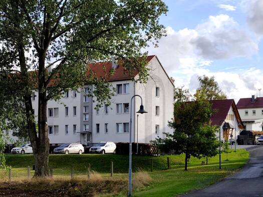 Wohnung zur Miete 290 € 1,5 Zimmer 47 m² Geschoss 2/3 frei ab sofort Friedensstraße 9 Höngeda Mühlhausen 99998