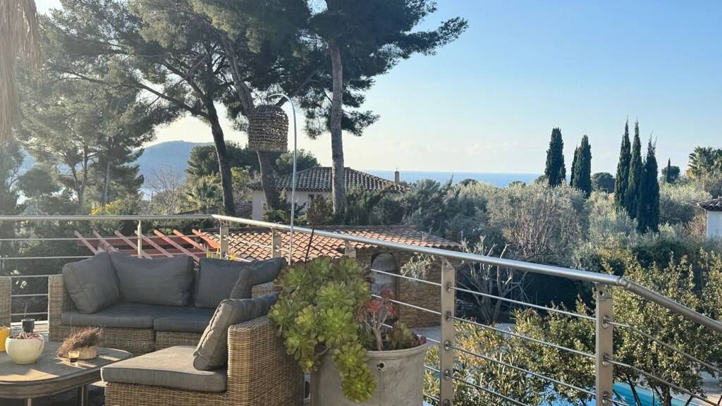 Einfamilienhaus zum Kauf 1.580.000 € 155 m² 2.088 m² Grundstück Nord ST CYR SUR MER 83270