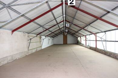 Lagerhalle zur Miete 1.253 € 358 m² Lagerfläche Weinböhla 01689