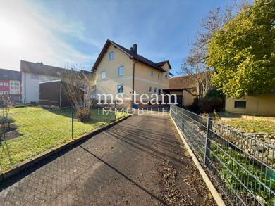 Mehrfamilienhaus zum Kauf 595.000 € 7 Zimmer 212 m² 525 m² Grundstück Obertraubling Obertraubling 93083