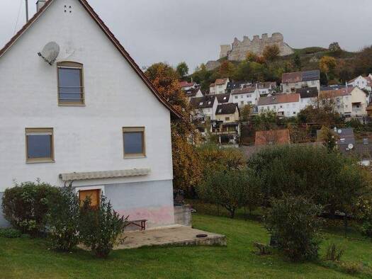 Mehrfamilienhaus zum Kauf 279.000 € 7 Zimmer 154 m² 737 m² Grundstück Flochberg Bopfingen 73441