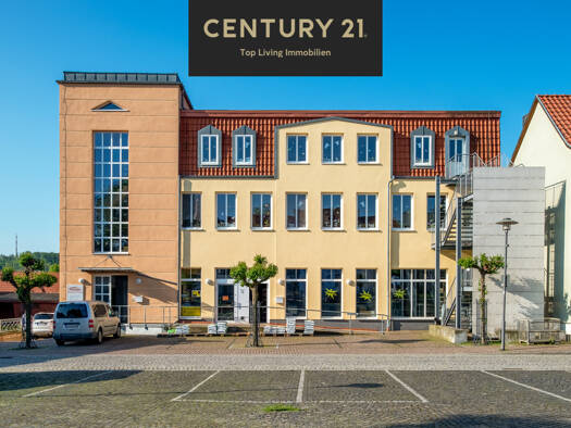 Wohn- und Geschäftshaus zum Kauf als Kapitalanlage geeignet 1.560.000 € 33 Zimmer 1.440 m² 1.939 m² Grundstück Schlotheim Nottertal - Heiliger Höhen OT Schlotheim 99994
